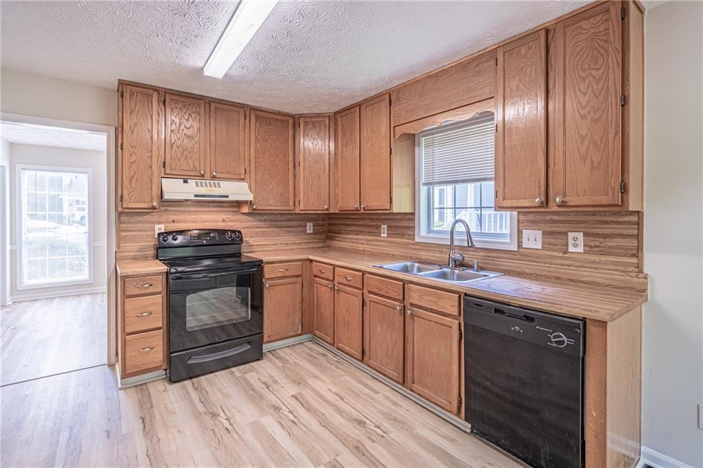 2402 Betsy Court SW Marietta GA 30008