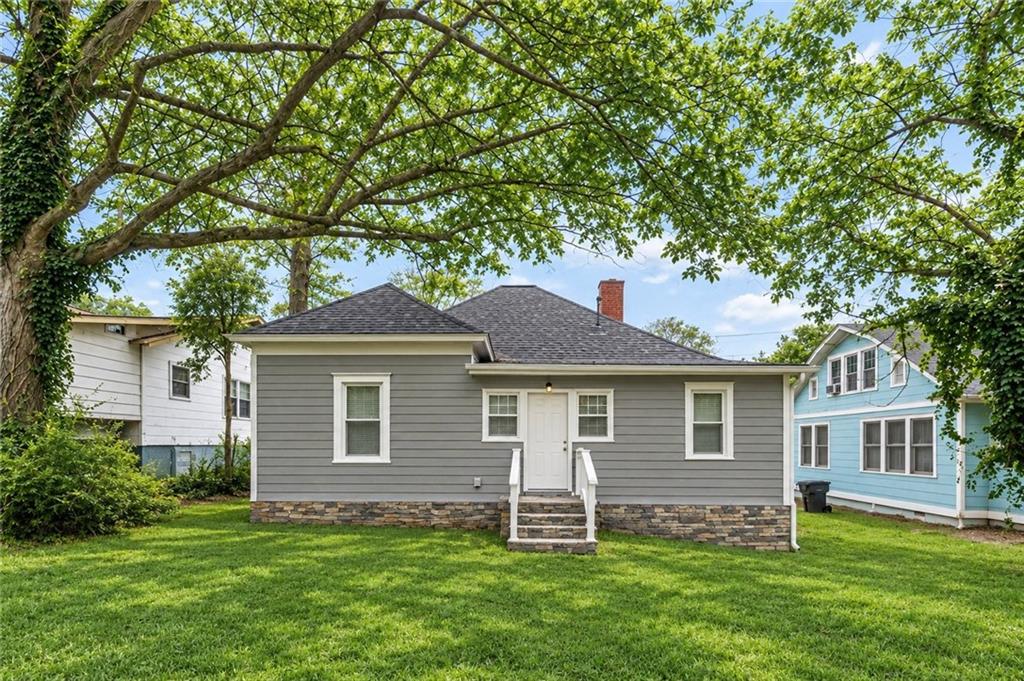 1392 Wadley Avenue East Point GA 30344