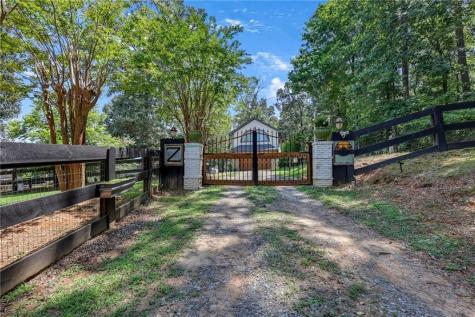 268 Creek Bank Drive Talking Rock GA 30175