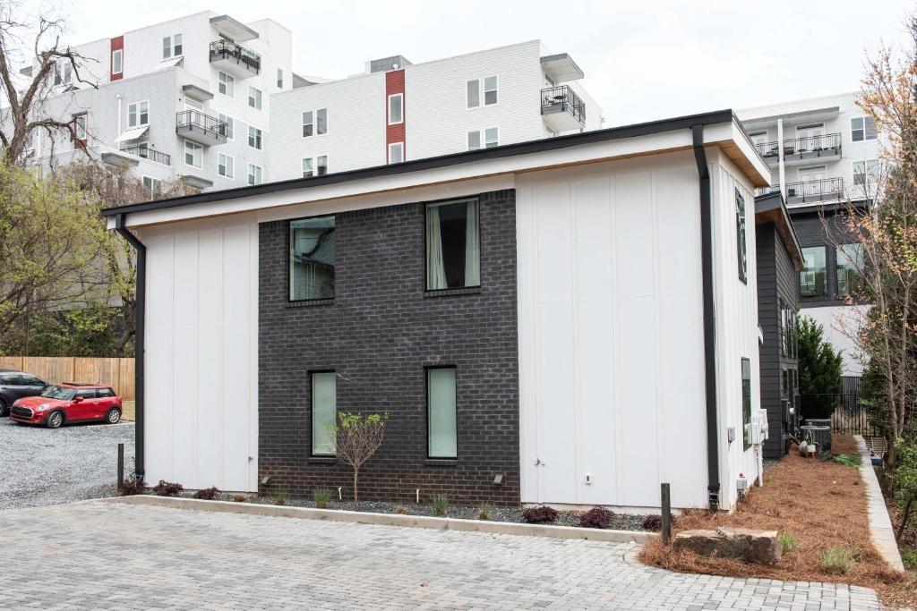 542 Boulevard Place NE Atlanta GA 30308