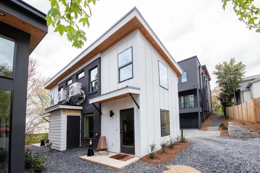 542 Boulevard Place NE Atlanta GA 30308