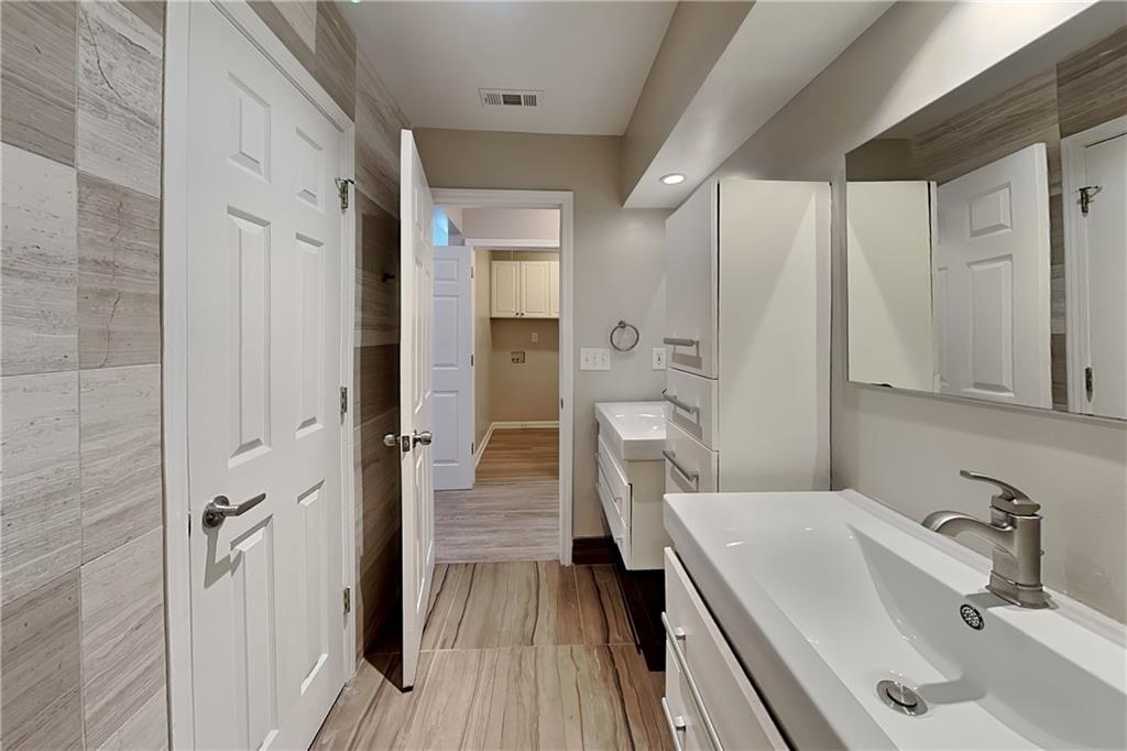 5404 Oxford Chase Way Dunwoody GA 30338