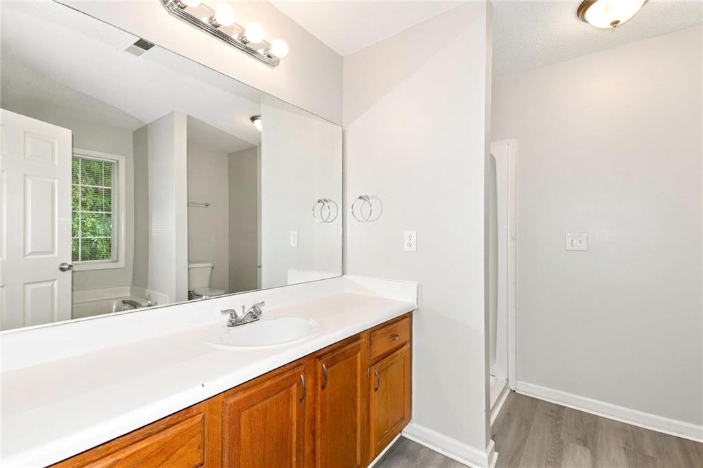 5730 Broadleaf Way Atlanta GA 30349