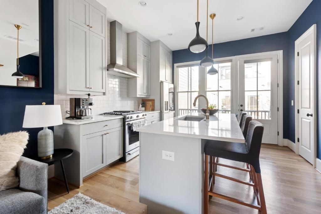 691 Fraser Street SE Atlanta GA 30315