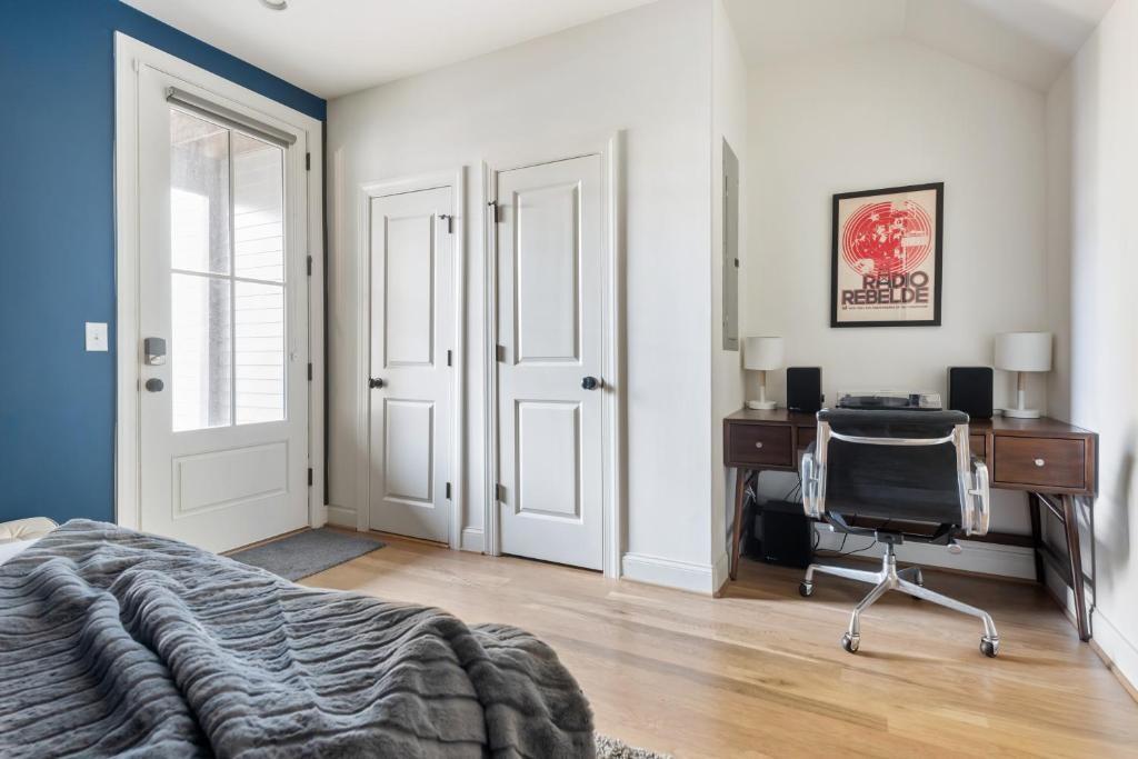 691 Fraser Street SE Atlanta GA 30315
