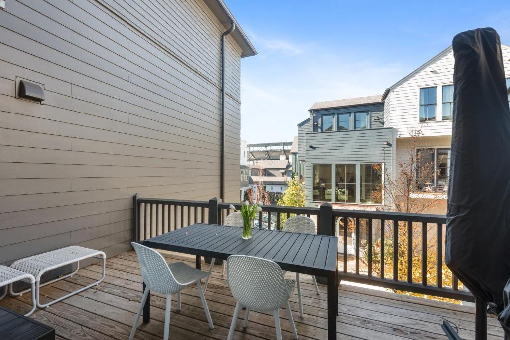 691 Fraser Street SE Atlanta GA 30315