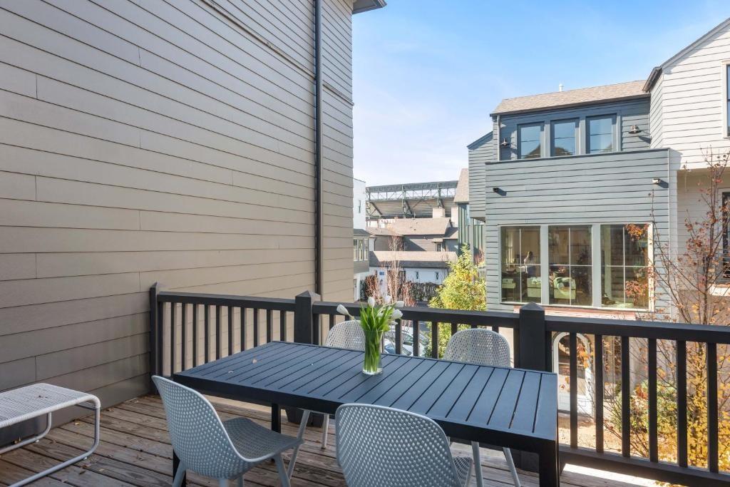 691 Fraser Street SE Atlanta GA 30315