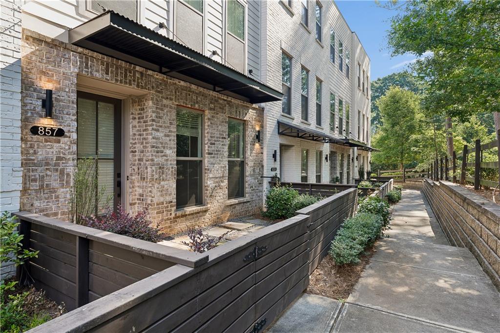 857 Constellation Drive Decatur GA 30033