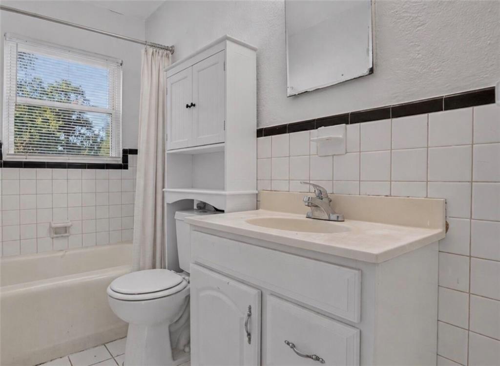 1982 Rockledge Road Atlanta GA 30324