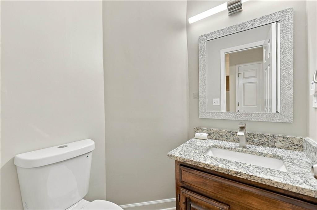 2012 Falcon Glen Court Alpharetta GA 30022