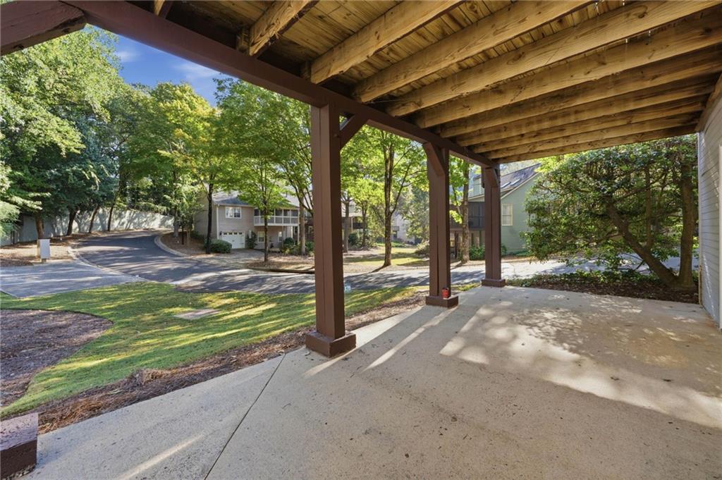 2012 Falcon Glen Court Alpharetta GA 30022