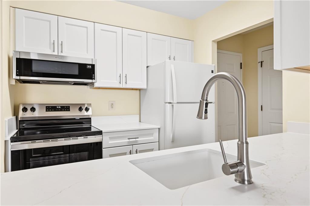 300 Johnson Ferry Road NE Sandy Springs GA 30328