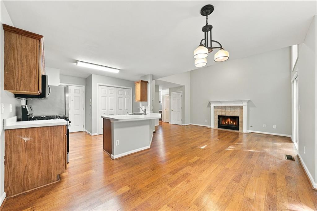 538 Parkstone Lane Woodstock GA 30189