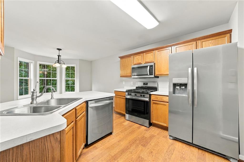 538 Parkstone Lane Woodstock GA 30189