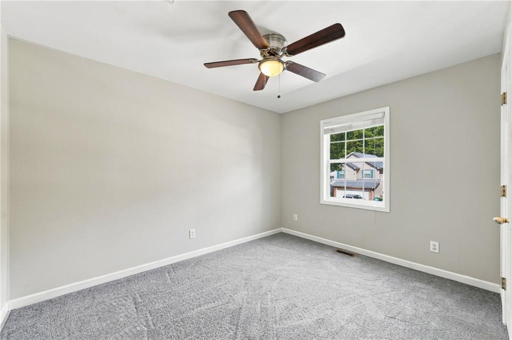 538 Parkstone Lane Woodstock GA 30189