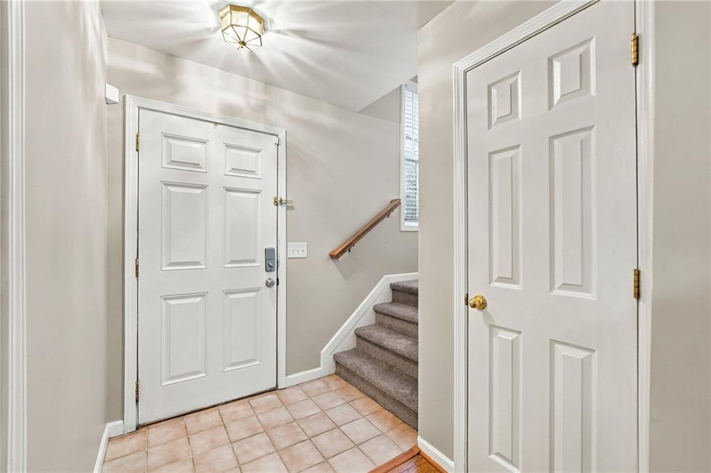 538 Parkstone Lane Woodstock GA 30189