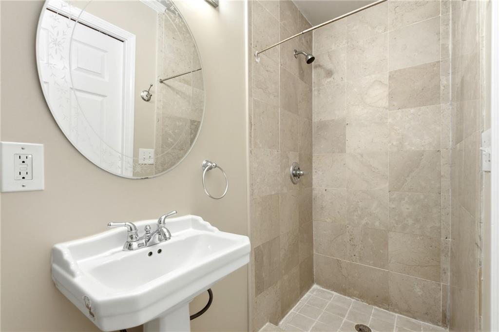 2938 Dover Drive Duluth GA 30096