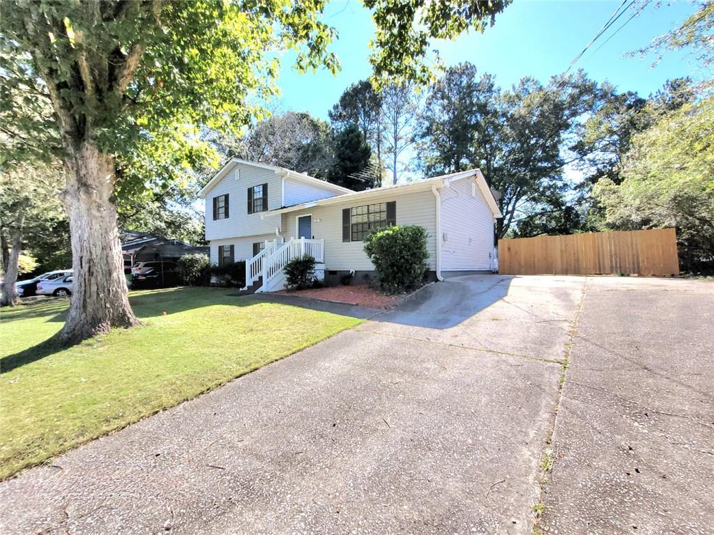 2716 Aruba Drive Powder Springs GA 30127
