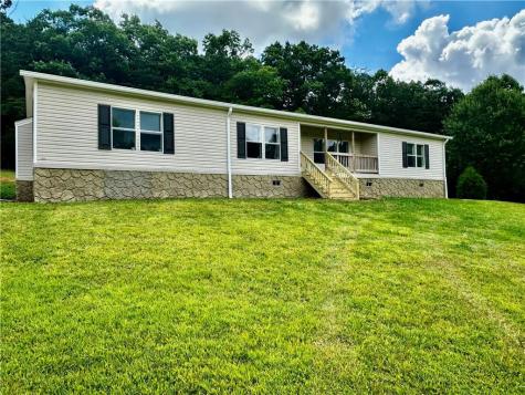 15 Bonanza Lane Young Harris GA 30582