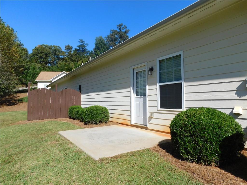 27 A Lora Lane Dawsonville GA 30534