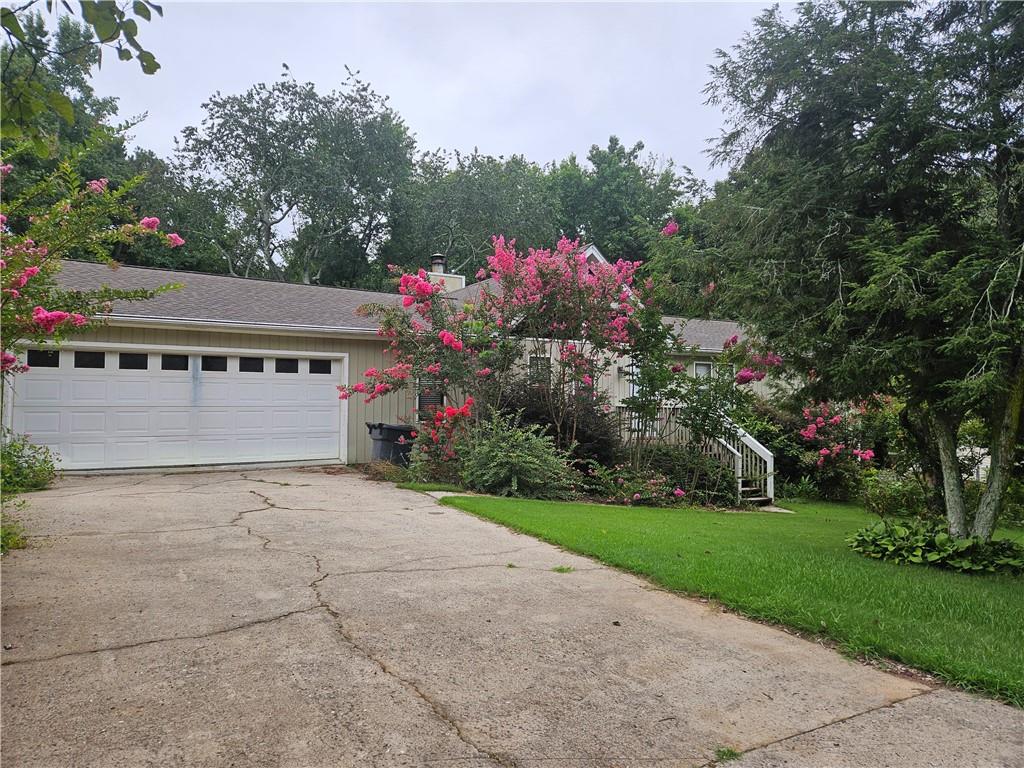 395 Monivea Lane Roswell GA 30075