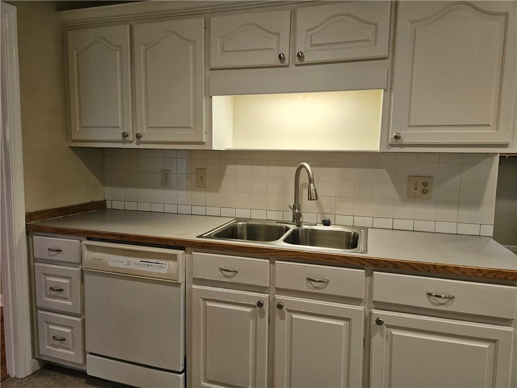 395 Monivea Lane Roswell GA 30075