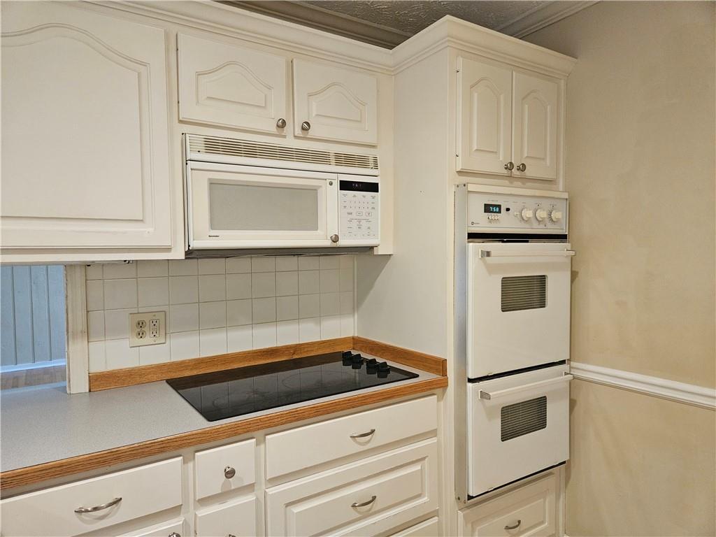 395 Monivea Lane Roswell GA 30075