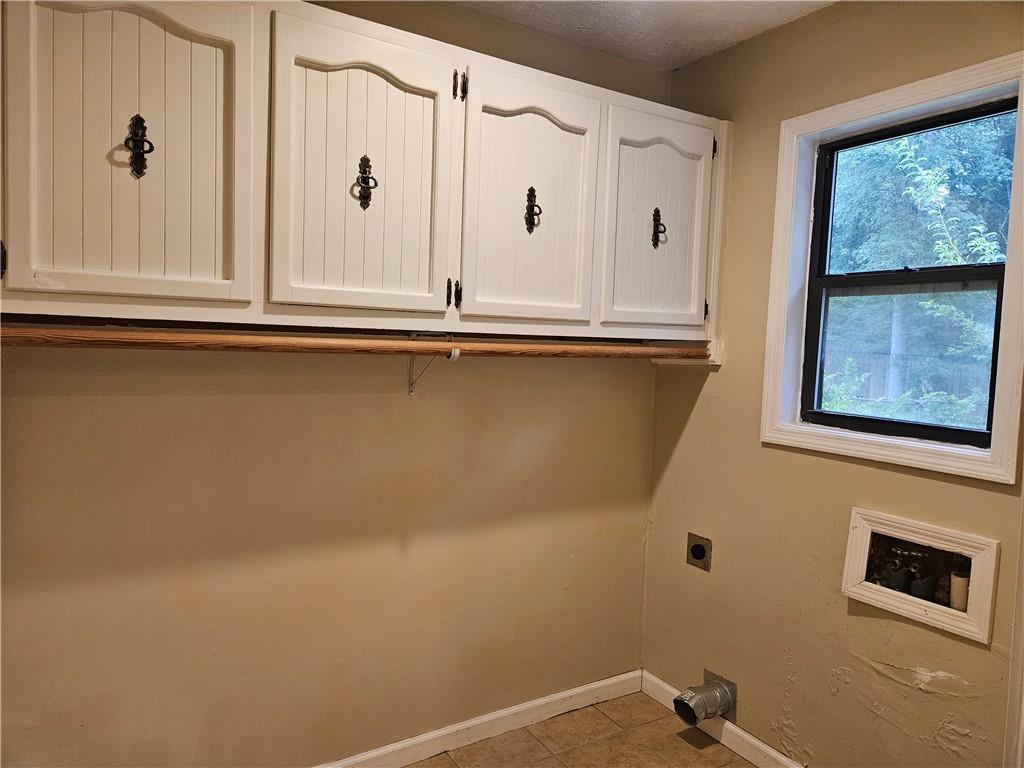 395 Monivea Lane Roswell GA 30075