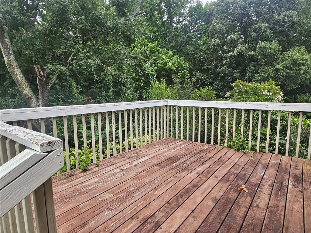 395 Monivea Lane Roswell GA 30075