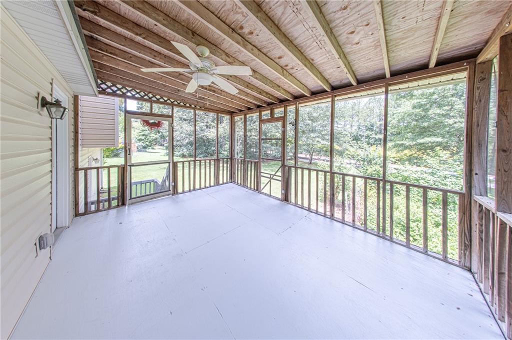 989 Gate Post Land Lawrenceville GA 30044