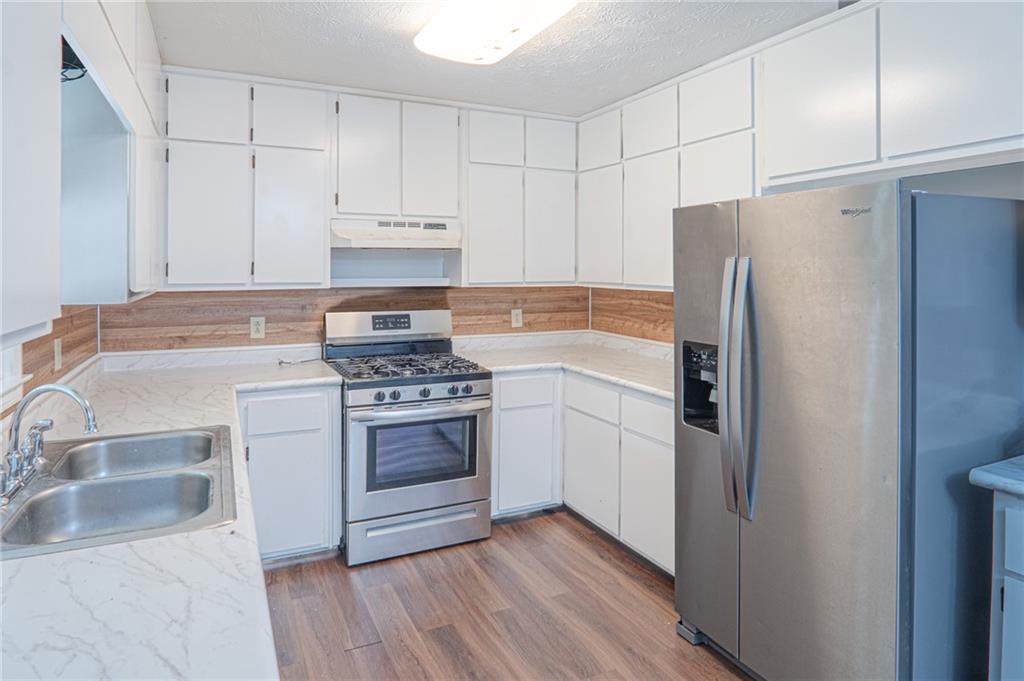 989 Gate Post Land Lawrenceville GA 30044