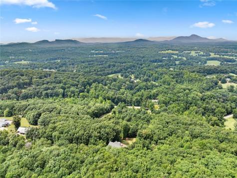 265 Lynda Lane Cleveland GA 30528