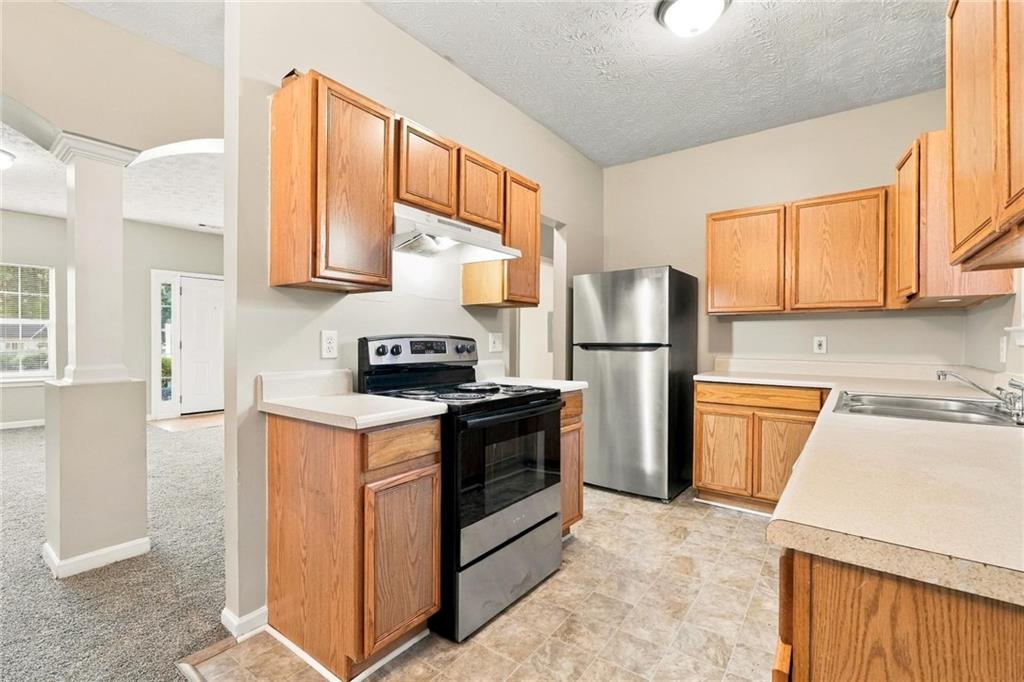 4502 Swan Trace Atlanta GA 30349