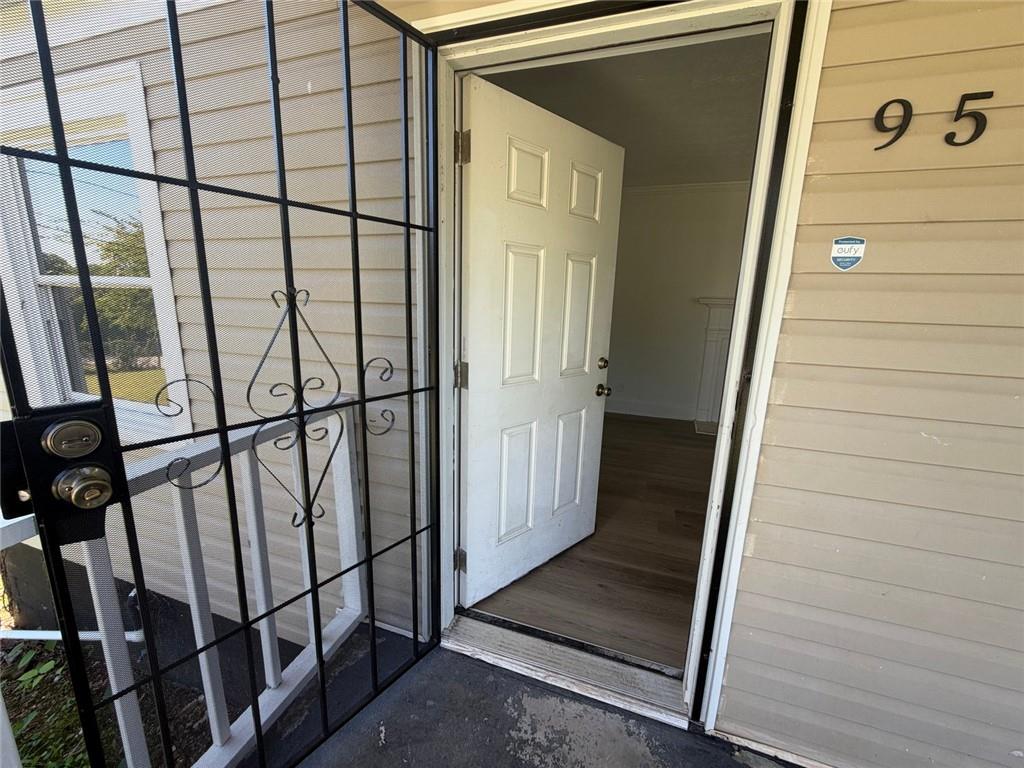 952 Estes Drive SW Atlanta GA 30310