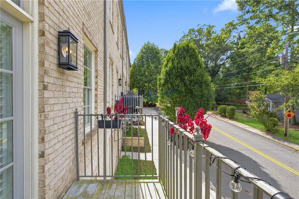 140 Clover Court Roswell GA 30075