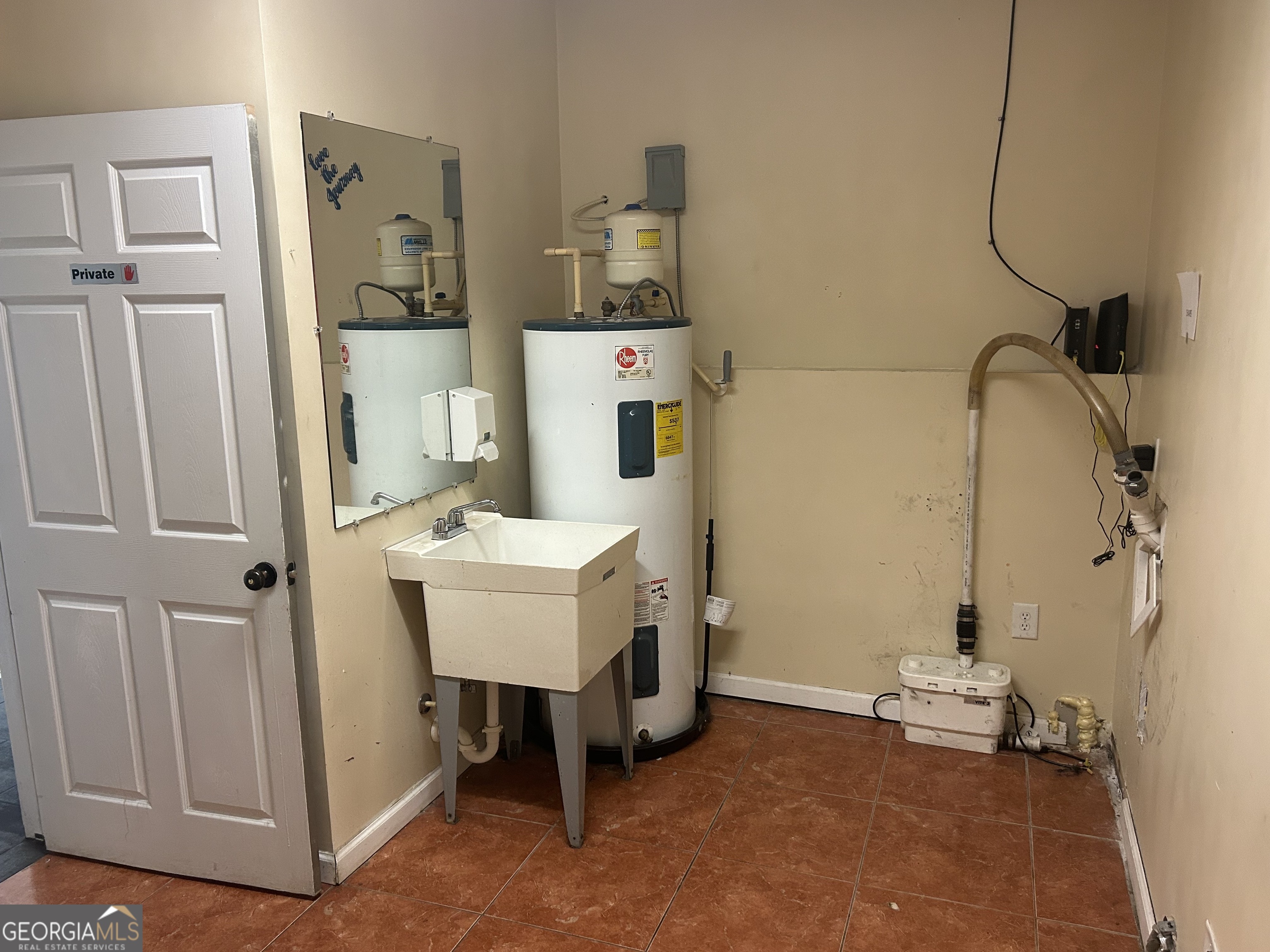225 Cherokee Road Winterville GA 30683