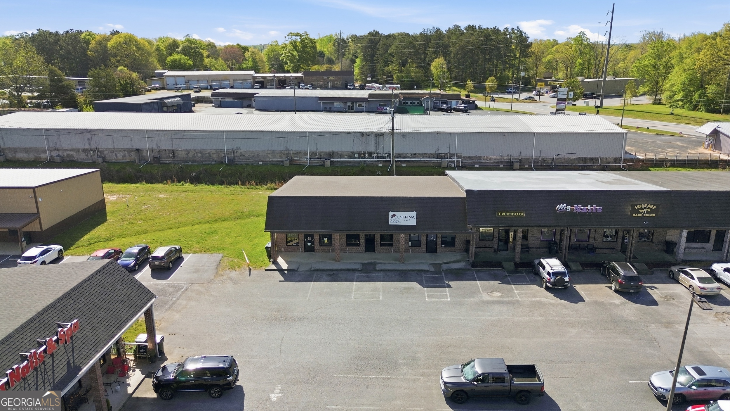 124 Clarkesville Plaza Clarkesville GA 30523