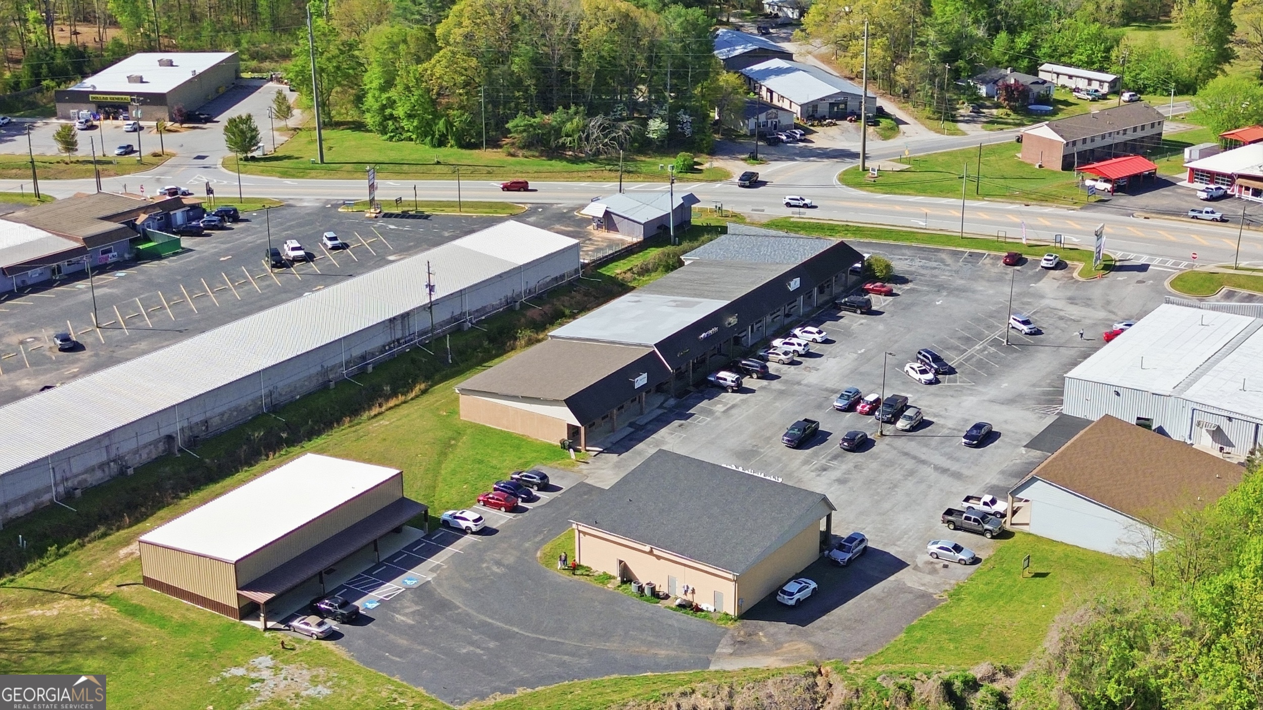 124 Clarkesville Plaza Clarkesville GA 30523