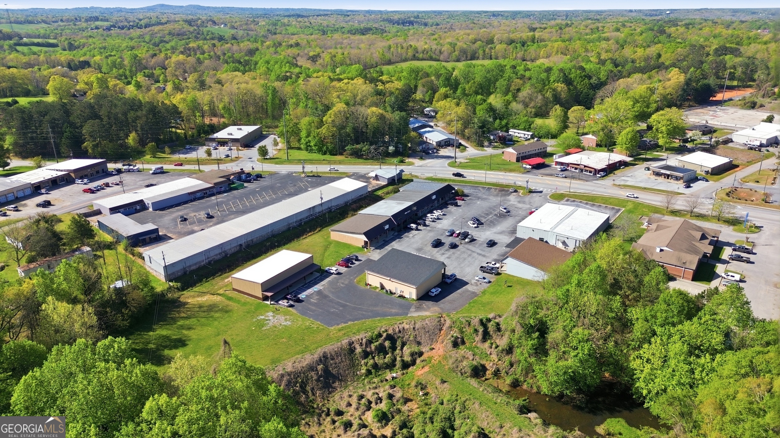 124 Clarkesville Plaza Clarkesville GA 30523