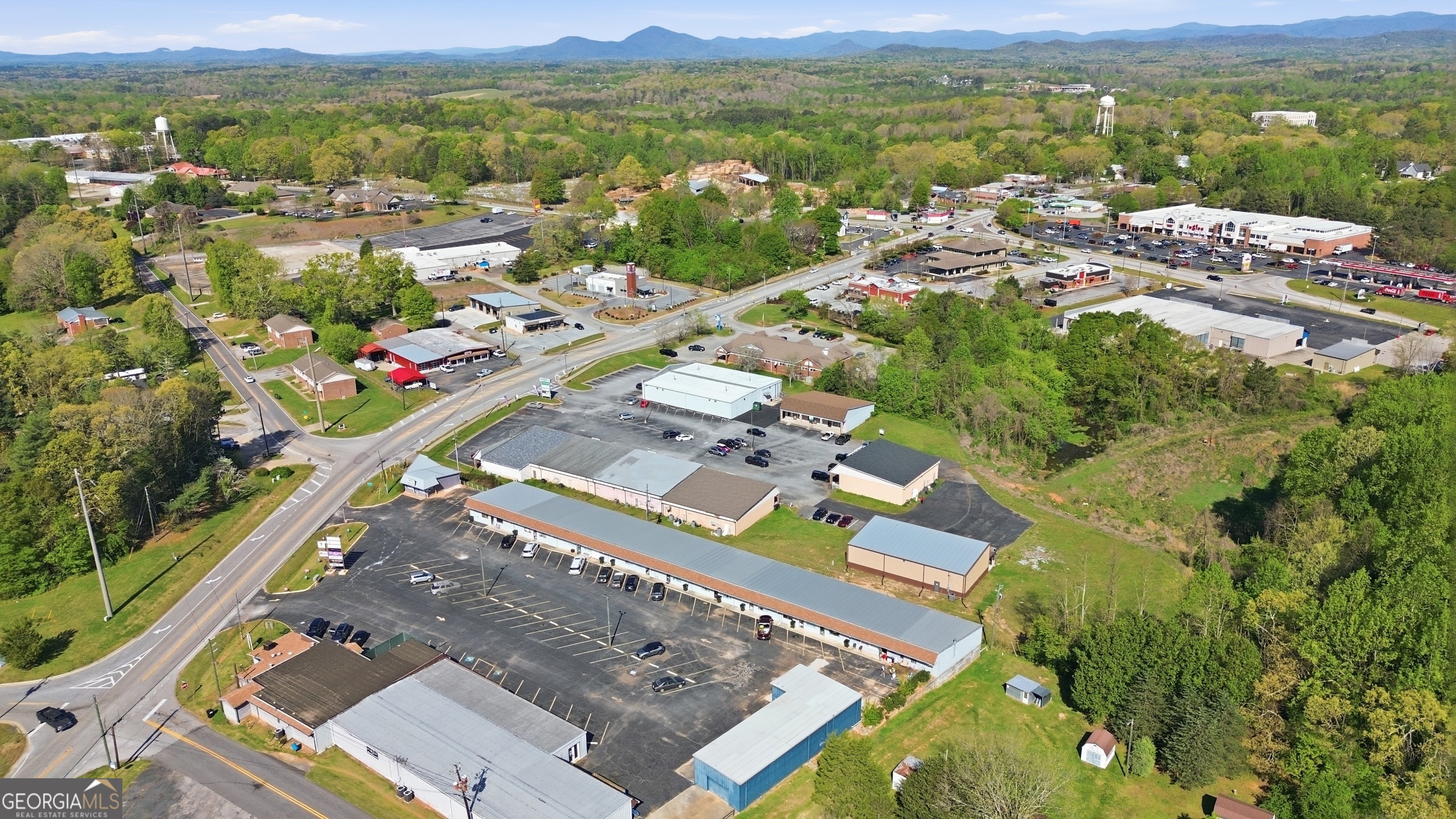 124 Clarkesville Plaza Clarkesville GA 30523