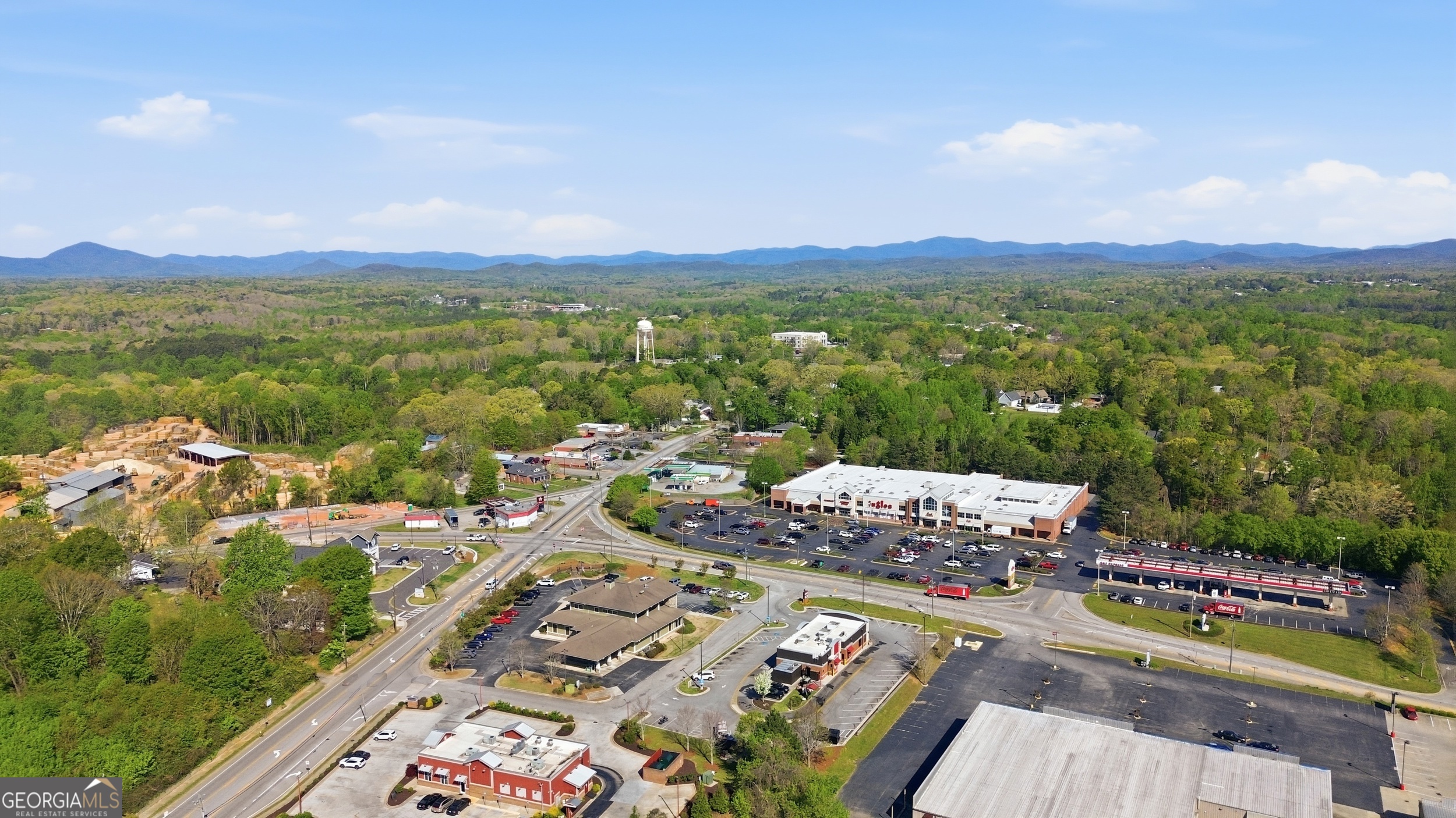 124 Clarkesville Plaza Clarkesville GA 30523