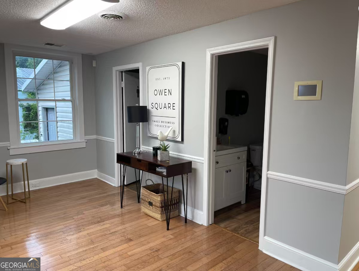 330 S Wall Street Calhoun GA 30701