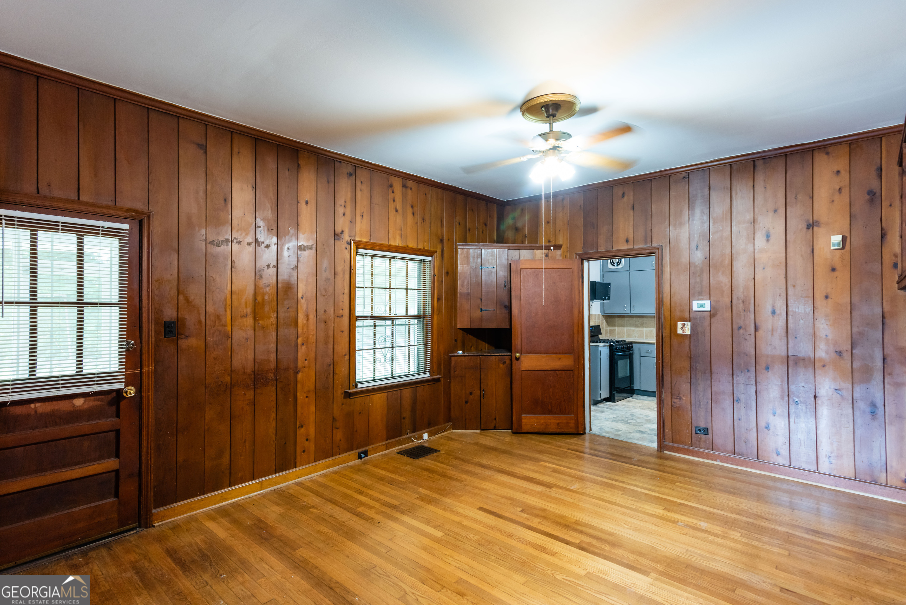 2111 M L King Jr Drive NW Atlanta GA 30310