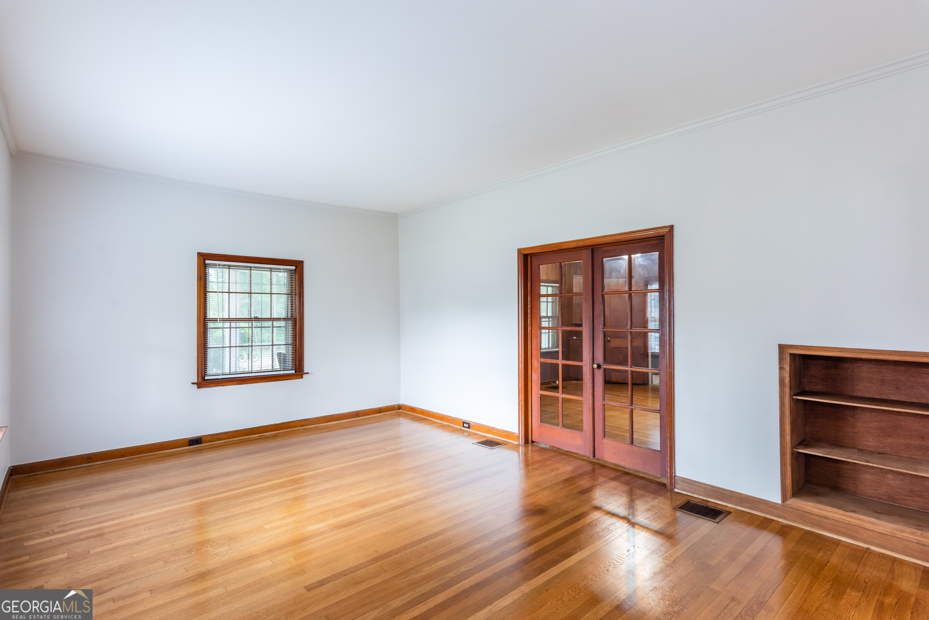 2111 M L King Jr Drive NW Atlanta GA 30310