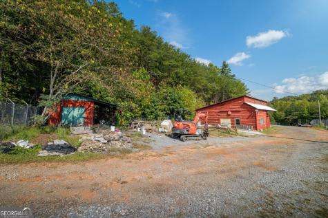 1328 Old Northcutt Road Ellijay GA 30540