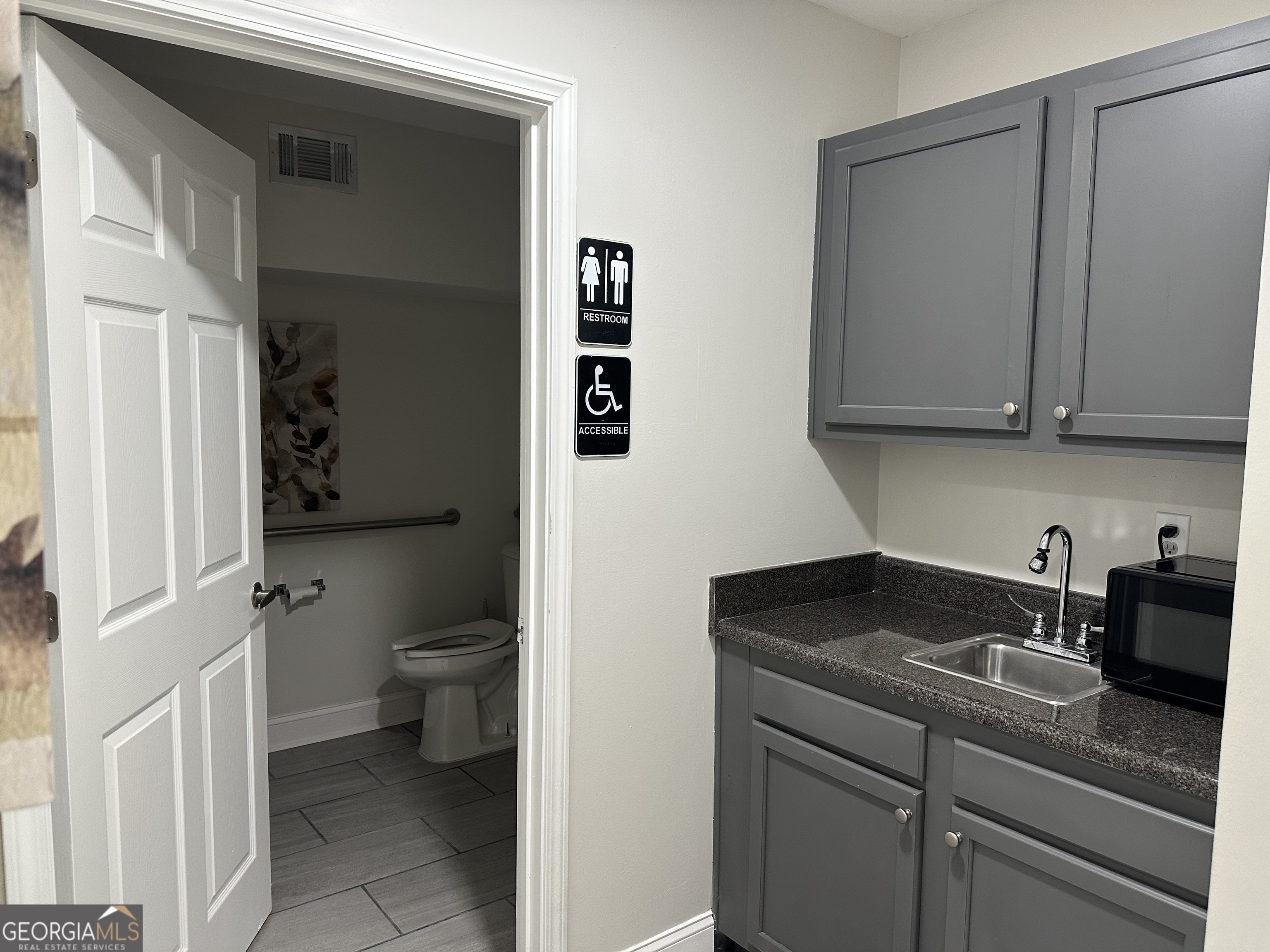 8317 Office Park Drive Douglasville GA 30134