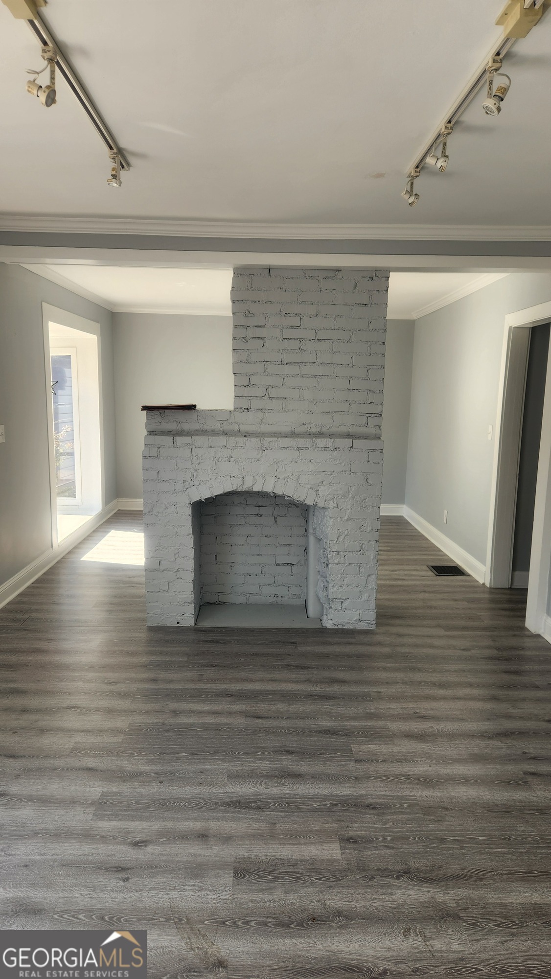 326 Sandy Springs Circle Atlanta GA 30328
