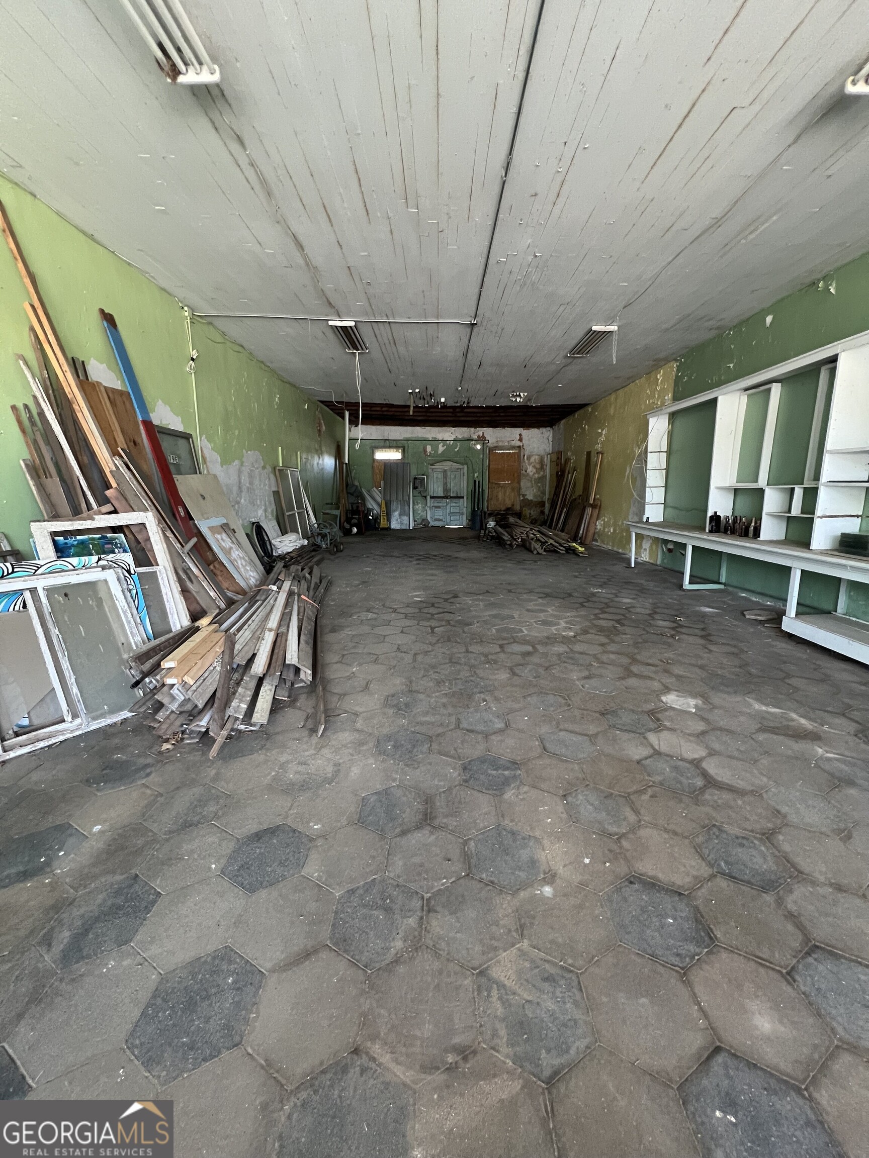 73 E North Avenue Comer GA 30629