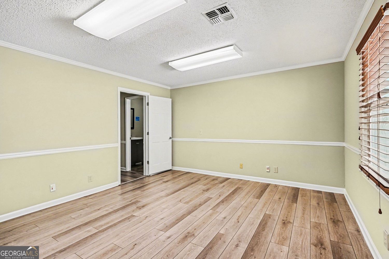 8744 Main Street Woodstock GA 30188