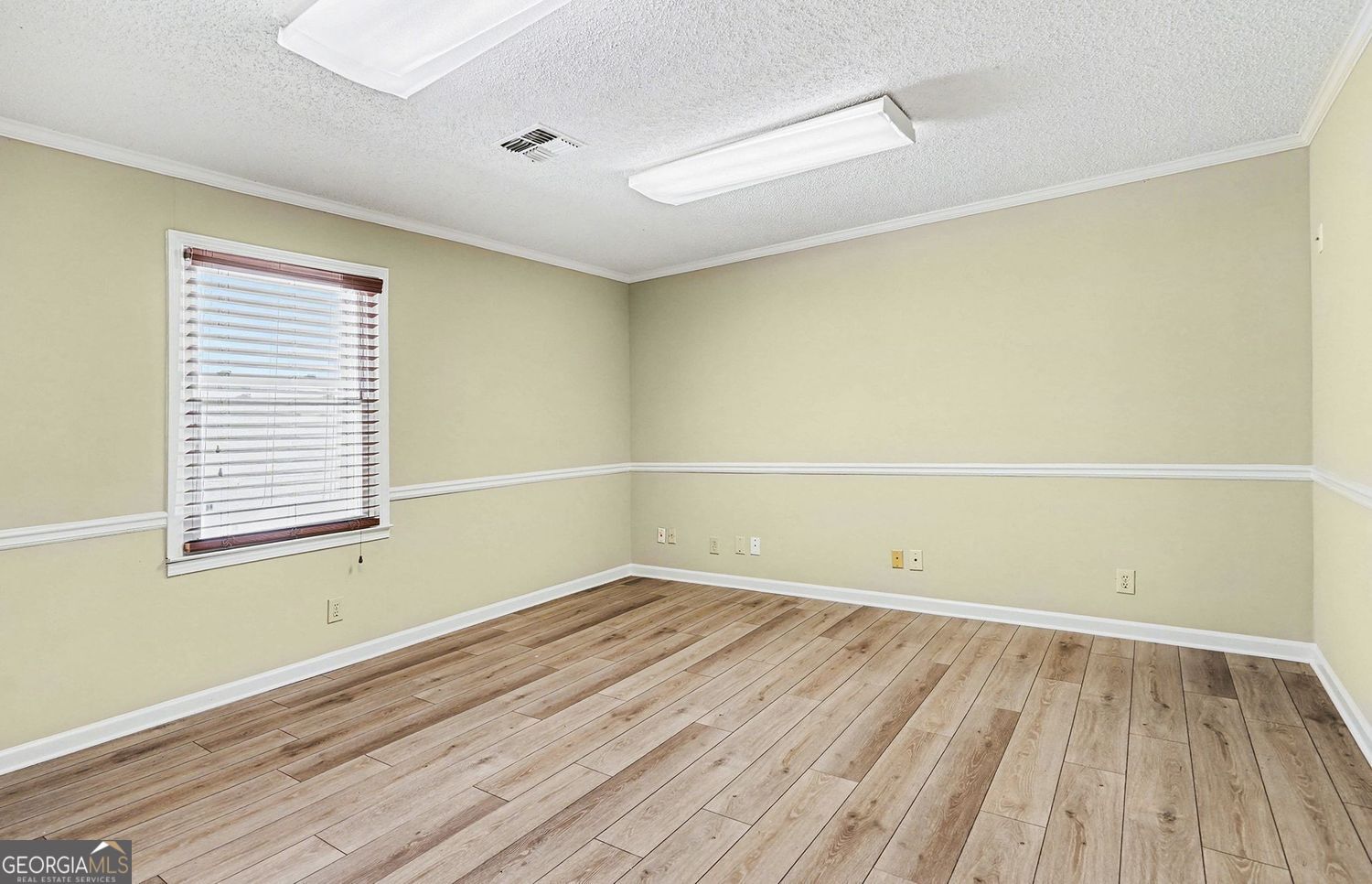 8744 Main Street Woodstock GA 30188